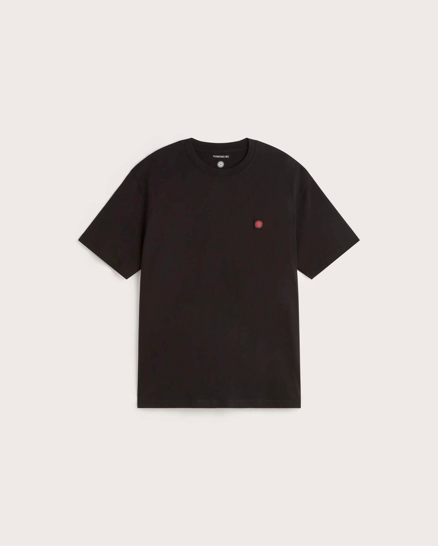 Camiseta negra sol espalda rojo Aaron sostenible silueta - 1