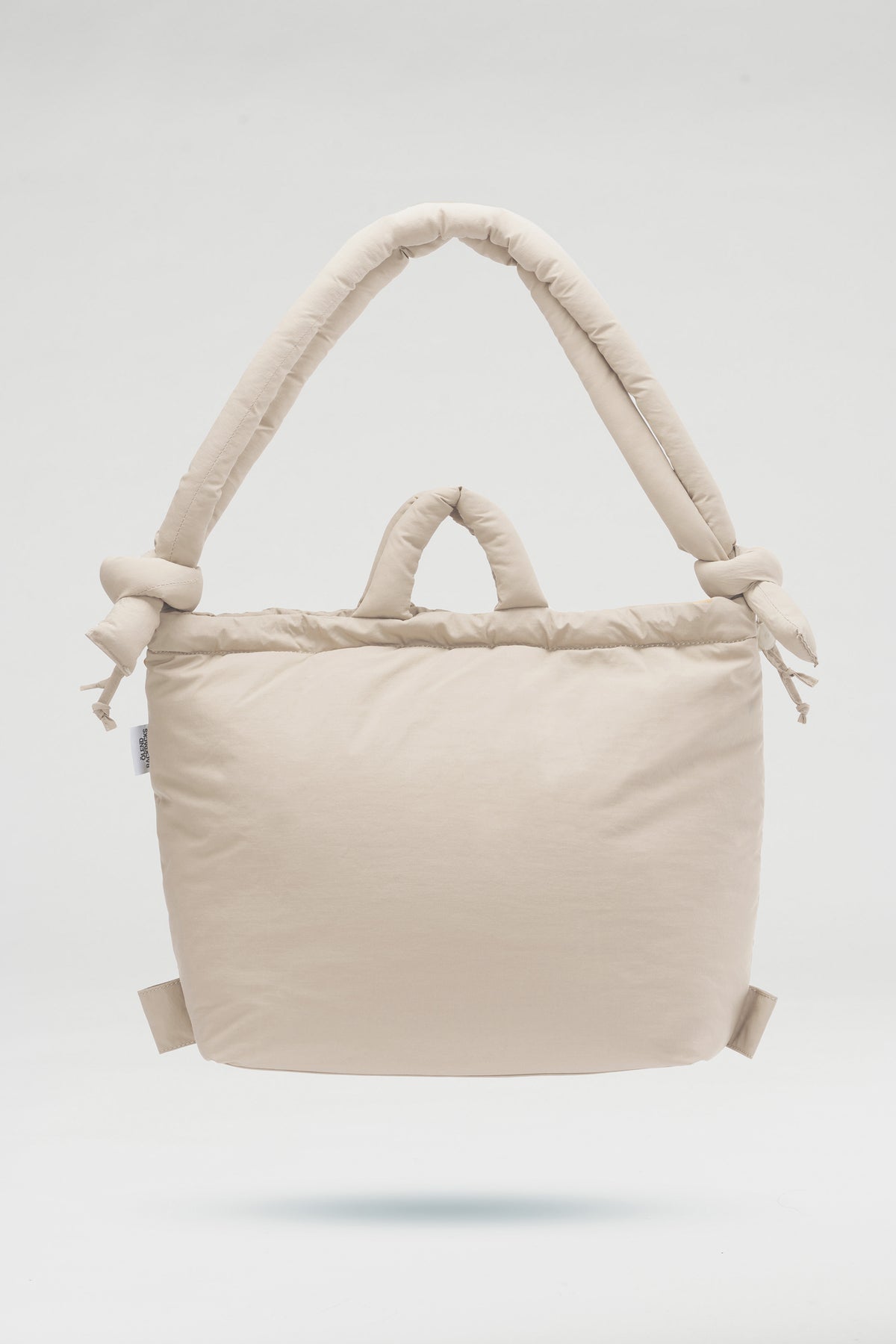 Sand Ona soft bag