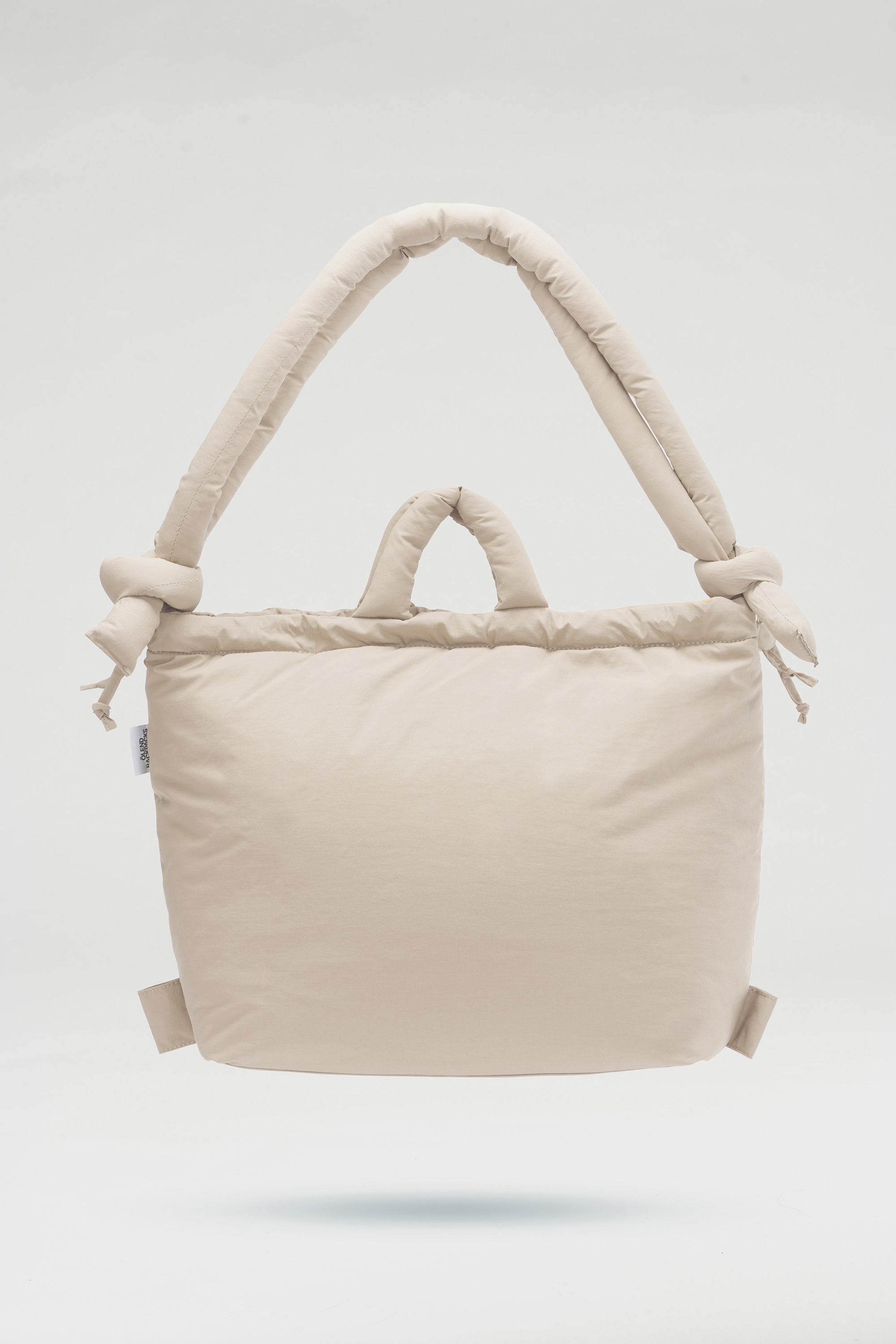 Sand Ona soft bag