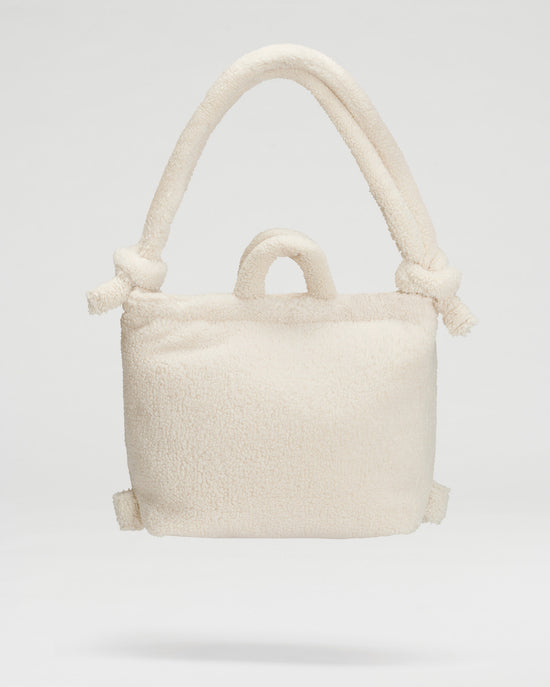 Sand Ona Sherpa bag