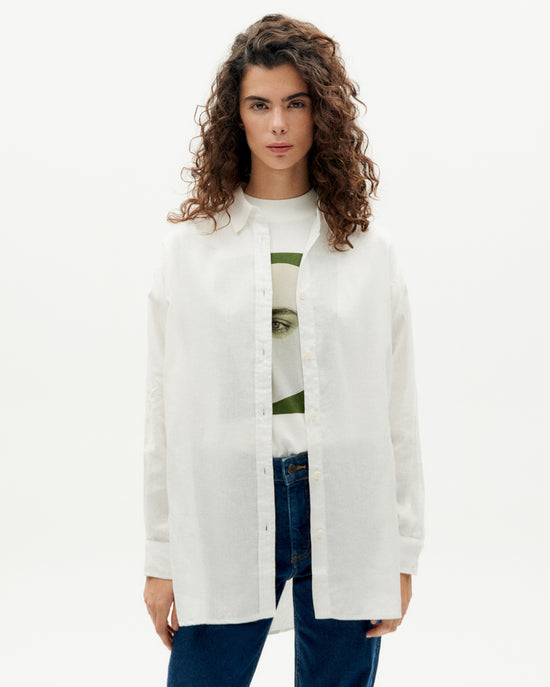 Blusa blanca oversize hemp Gia sostenible -1