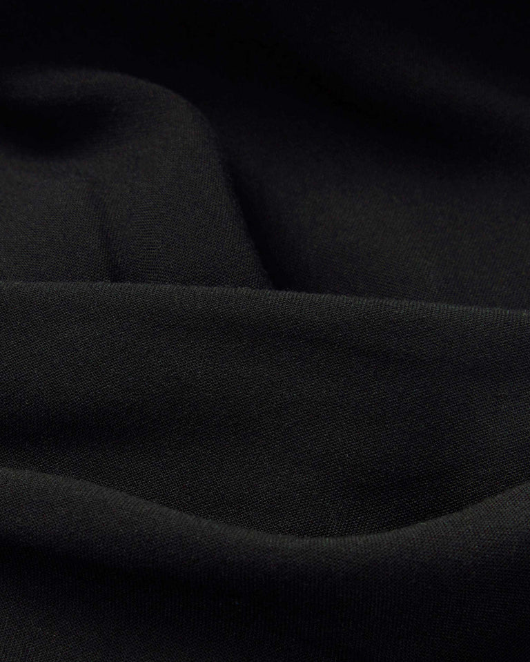 Blusa negra Dione sostenible-5