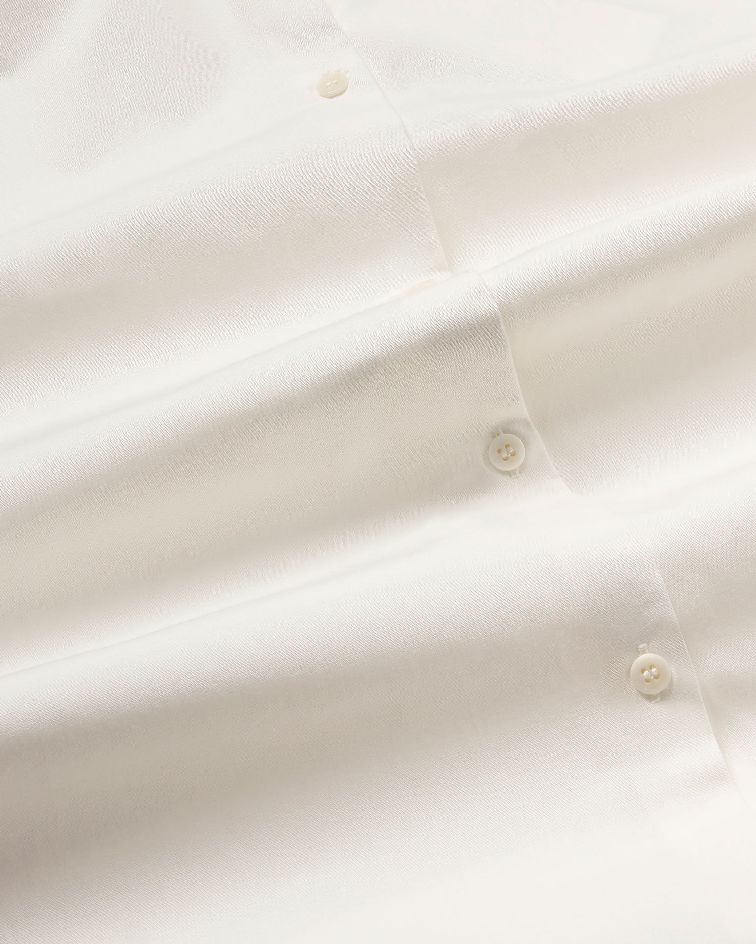 Blusa blanca Juana sostenible - silueta 2