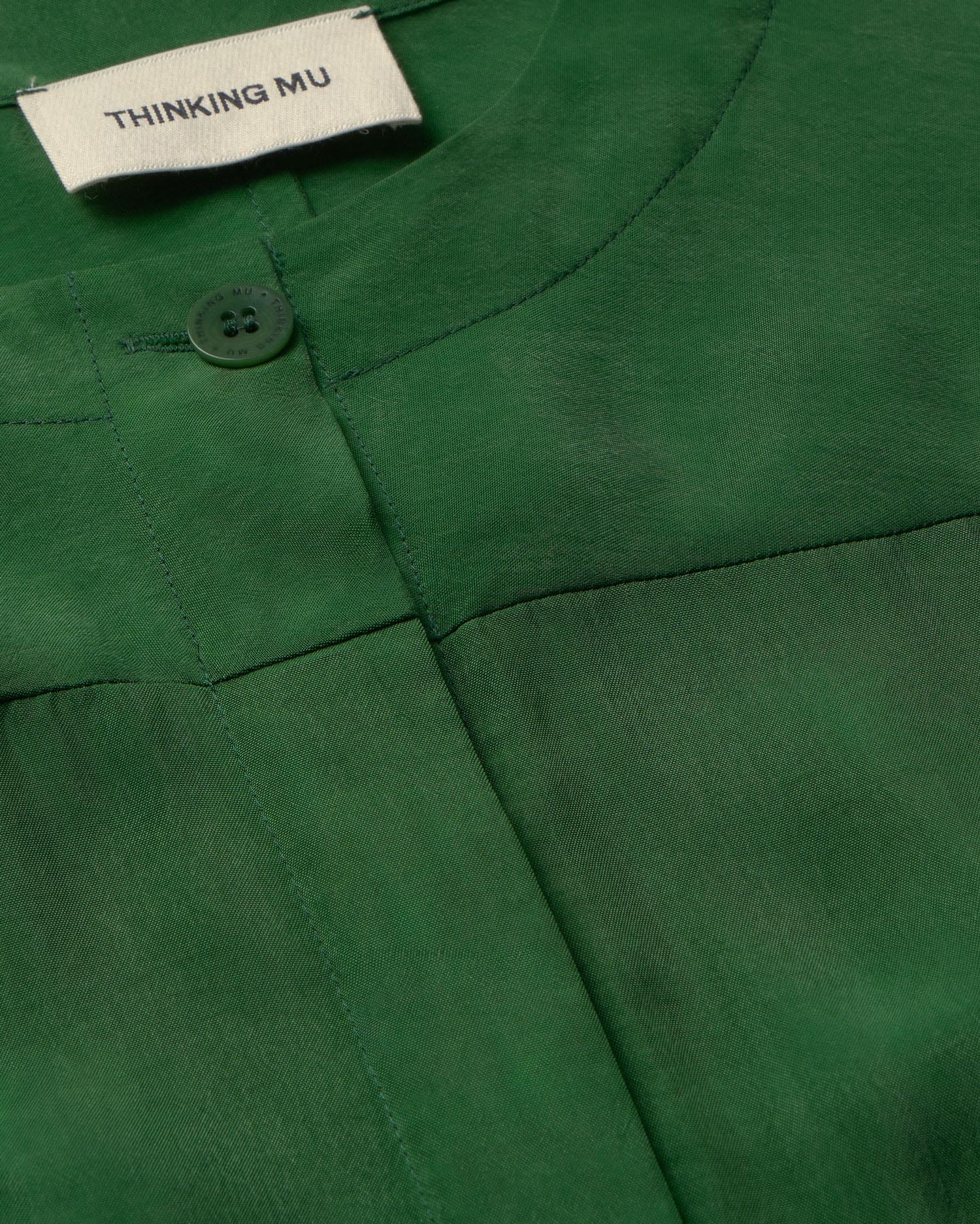 Blusa verde cupro Briana sostenible - silueta 2