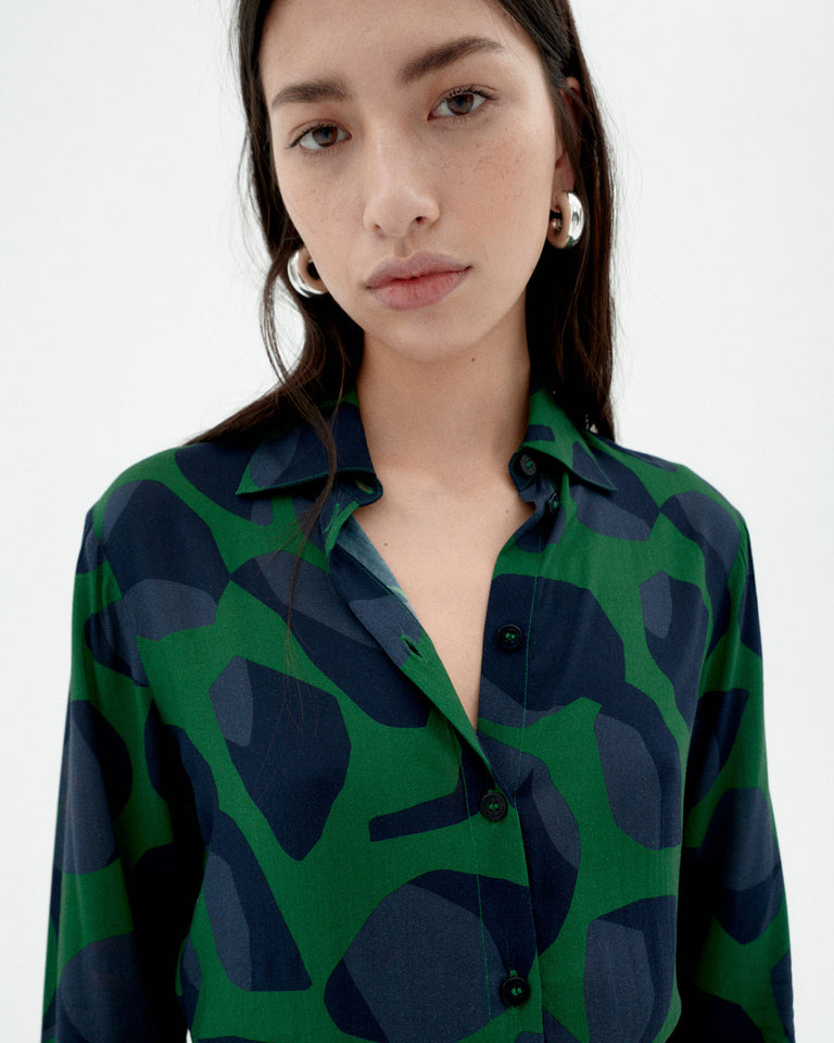 Blusa verde leaf Katha sostenible-3