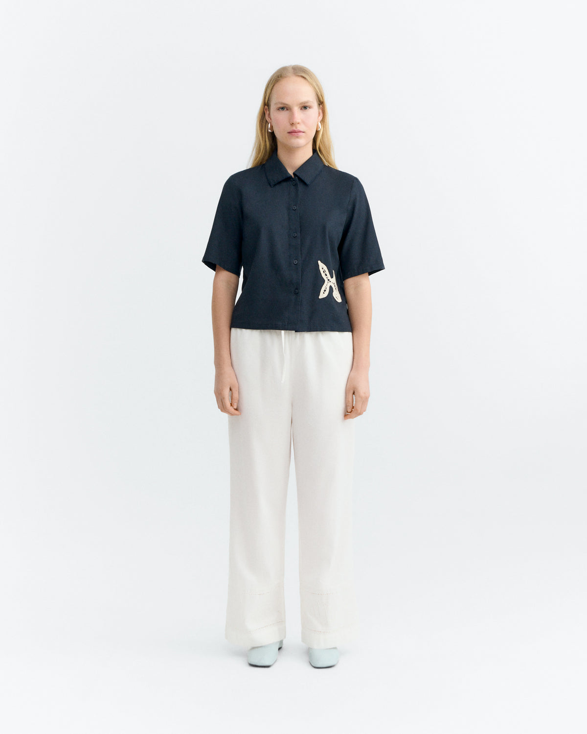 Blusa patched bordado a mano fish Ane sostenible - 1