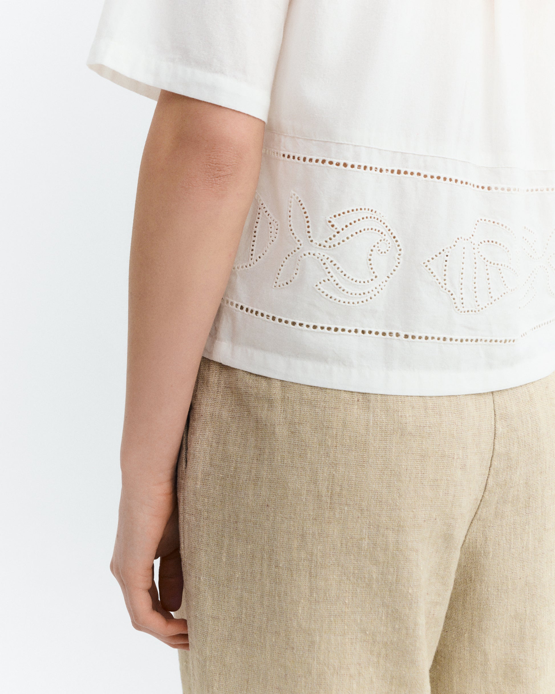 Blusa bordada blanca Ane sostenible - 4