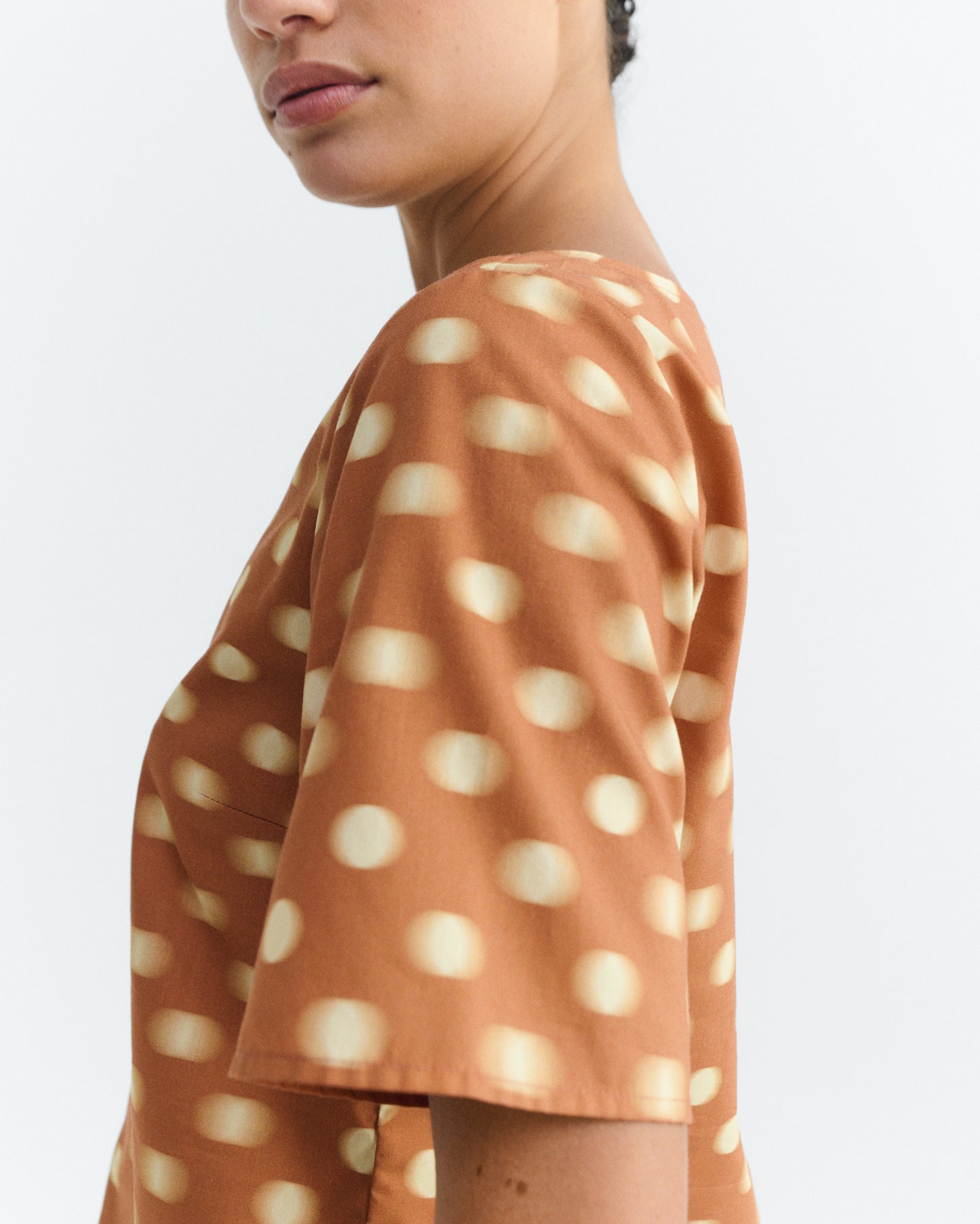 Blusa lunares marrón Leia sostenible - 2