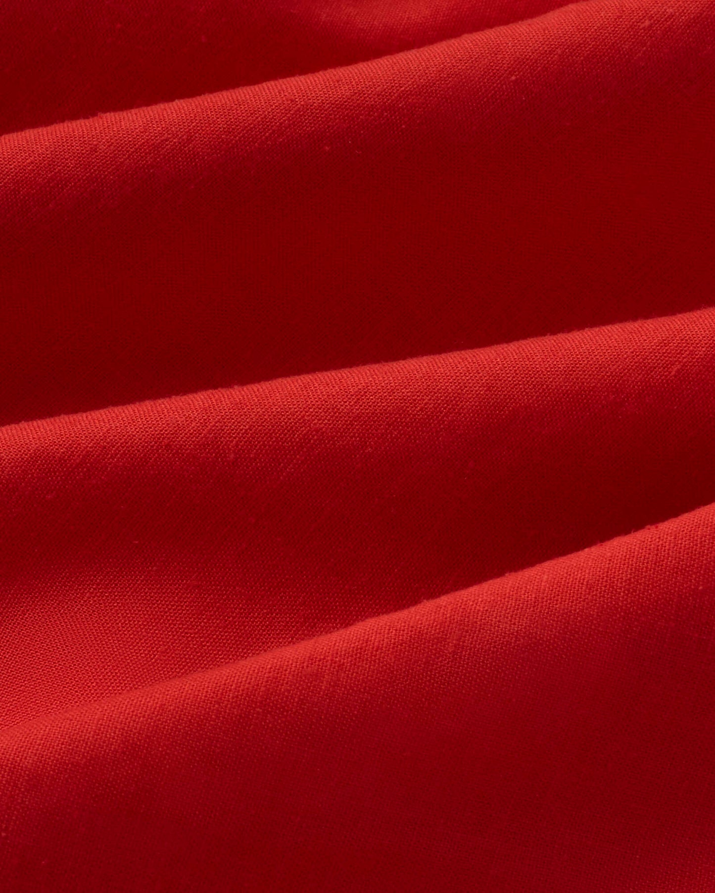 Blusa oversize roja hemp Gia sostenible silueta - 2