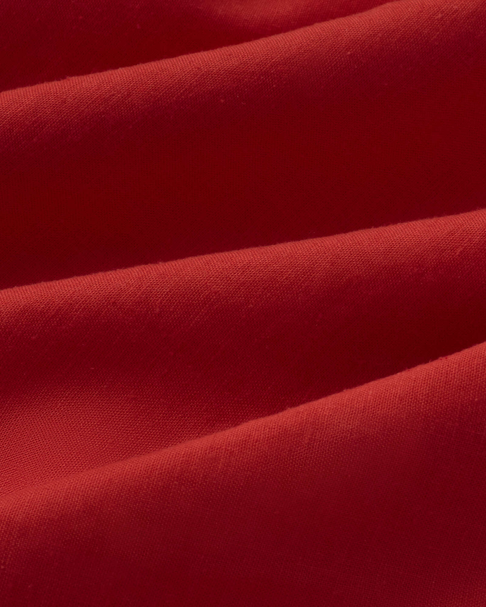 Blusa oversize roja hemp Gia sostenible silueta - 2