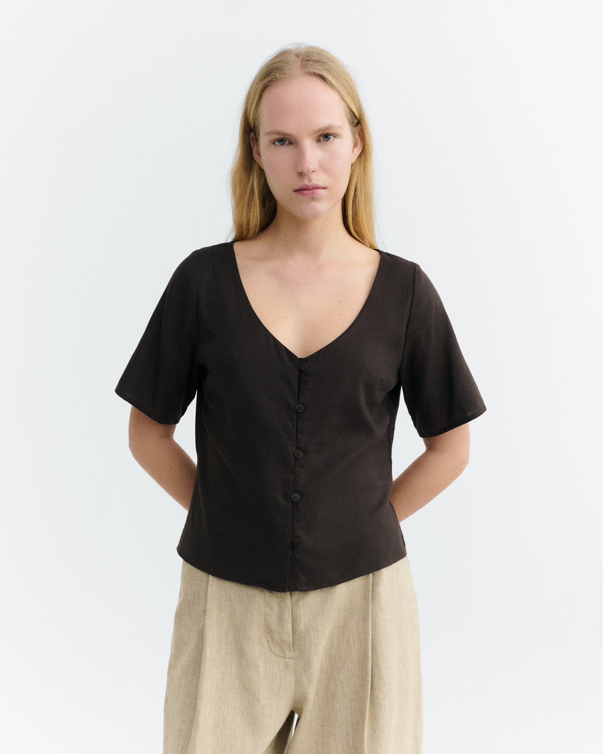 Blusa marrón hemp Leia sostenible - 2
