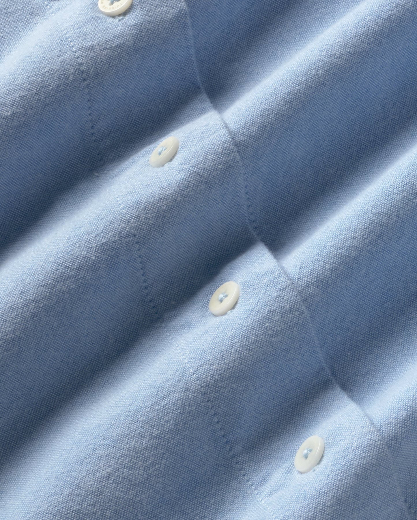Camisa azul claro Manuela sostenible silueta - 2