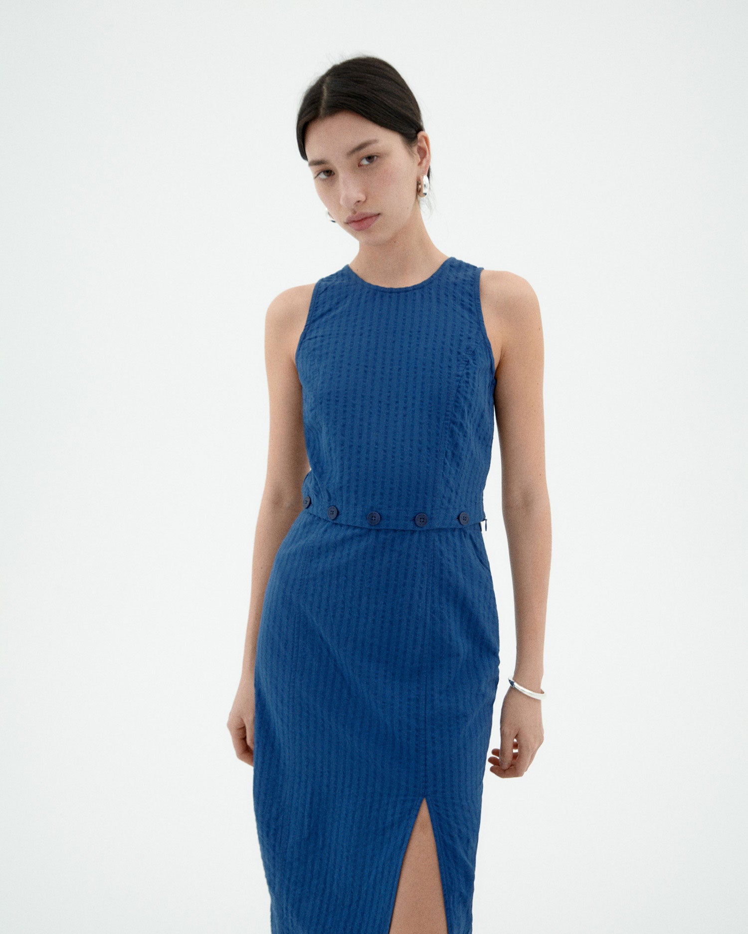 Vestido azul seersucker Wila sostenible-4