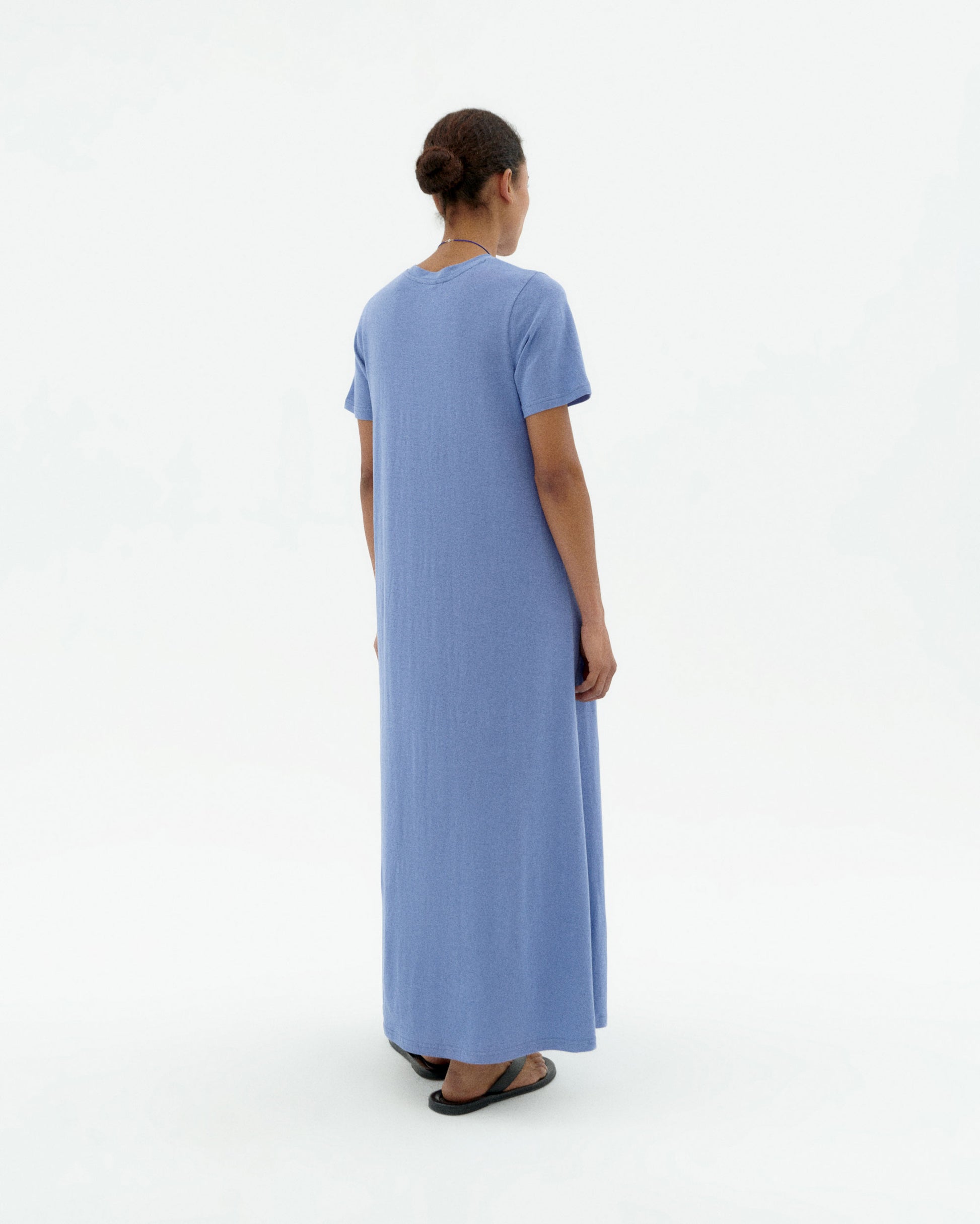 Vestido azul claro hemp Oueme sostenible-2