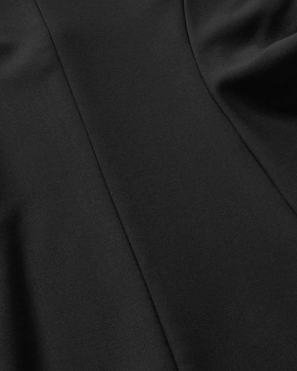 Vestido corto lana fina negro Arianne sostenible silueta - 2