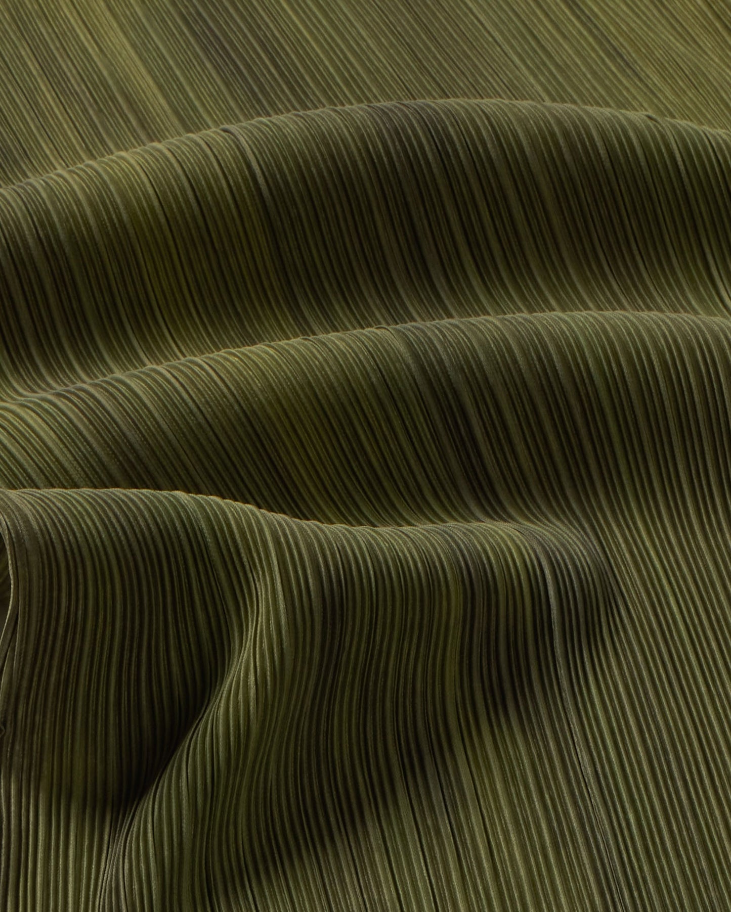 Vestido midi plisado verde Myrtle sostenible silueta - 2