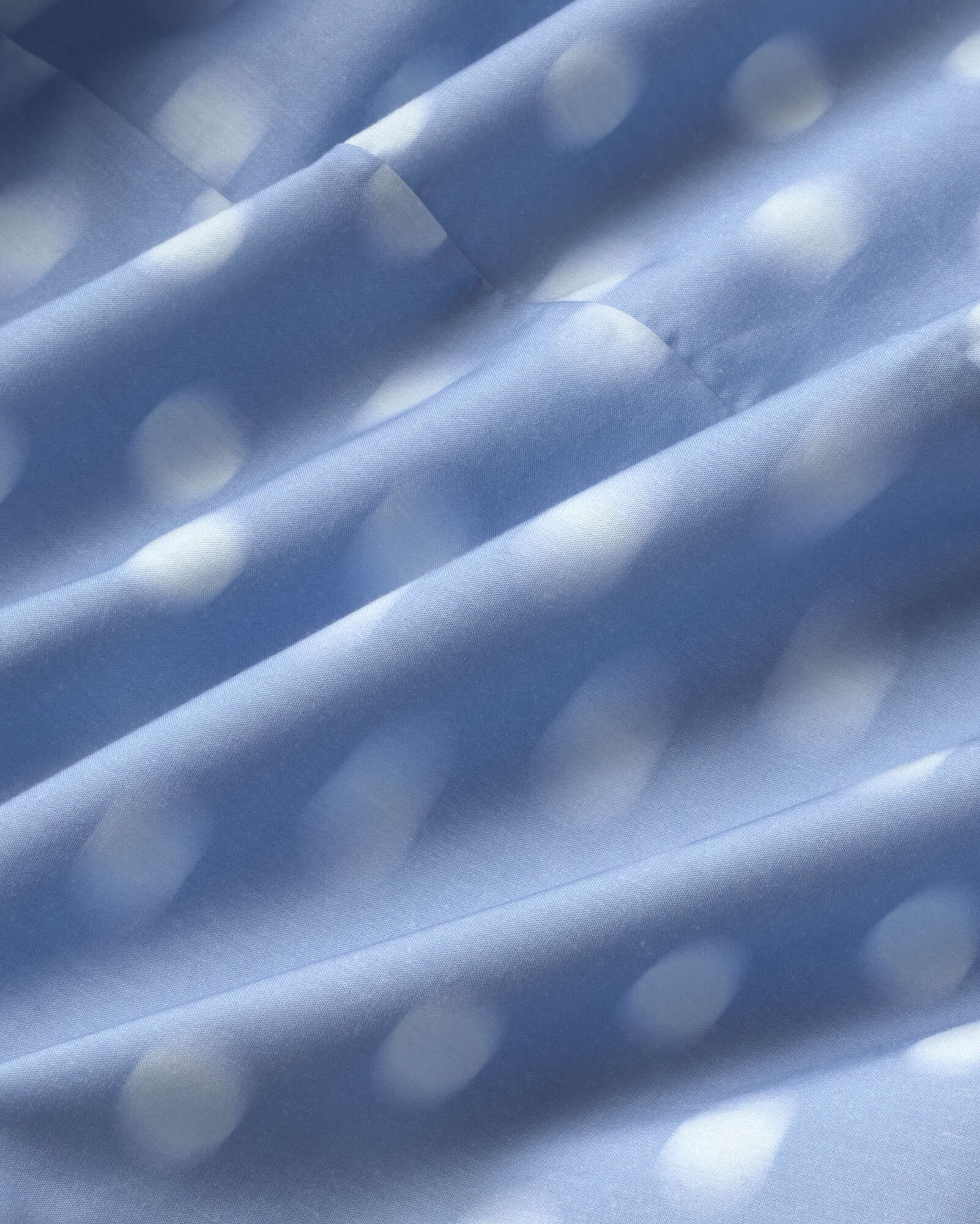 Vestido largo lunares azul Sunniva sostenible silueta - 2