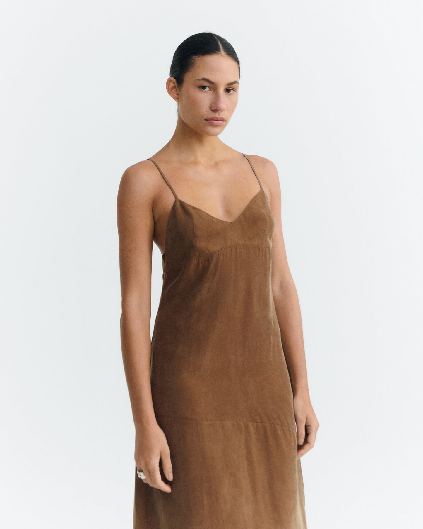 Vestido largo marrón cupro Dina sostenible - 2