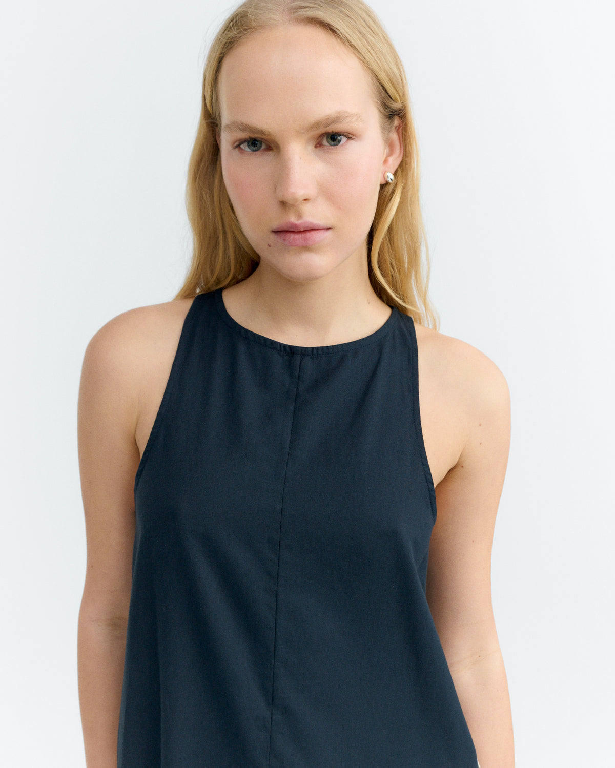 Vestido corto bordado a mano fish Aniela sostenible - 4