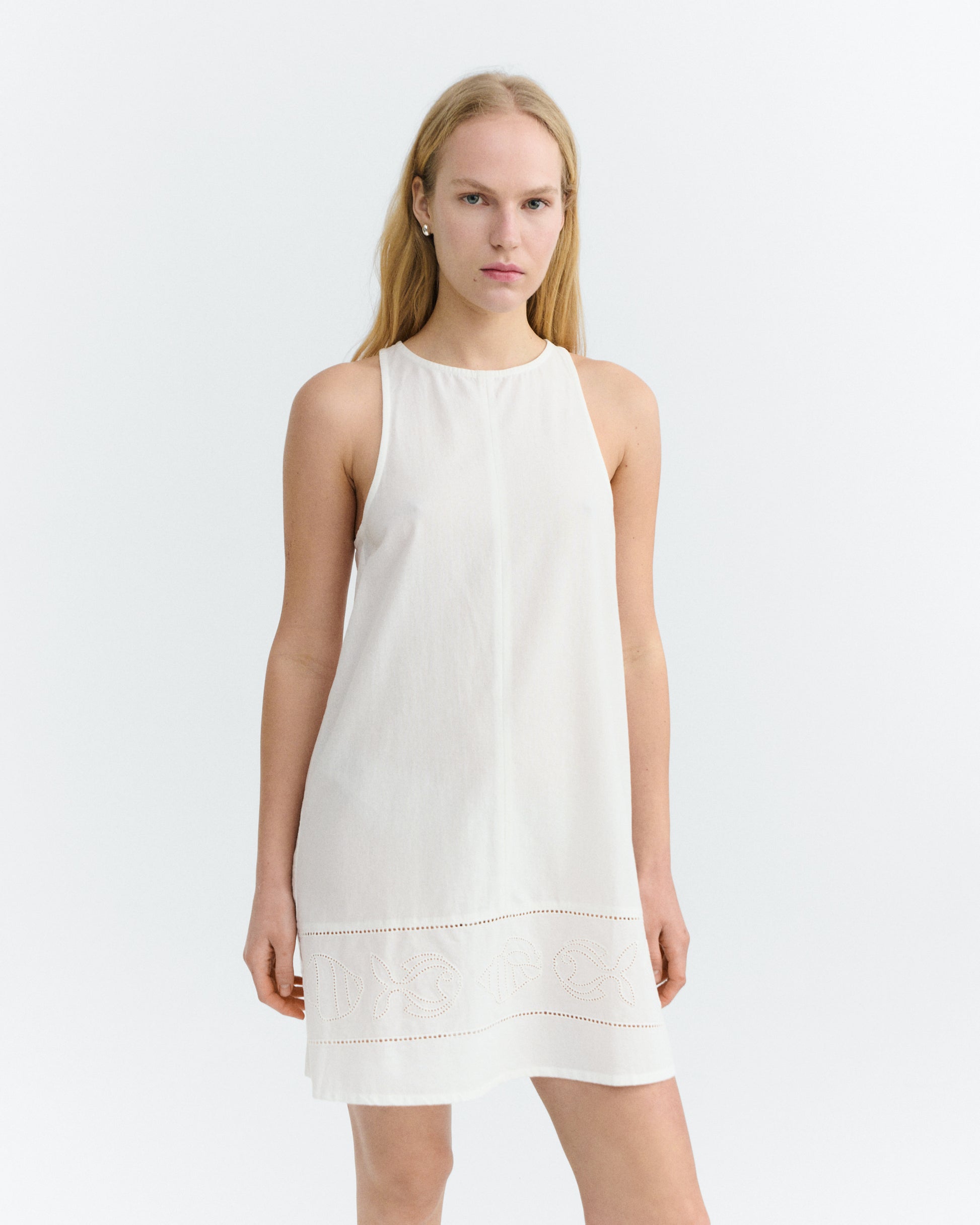 Vestido corto bordado blanco Aniela sostenible - 2