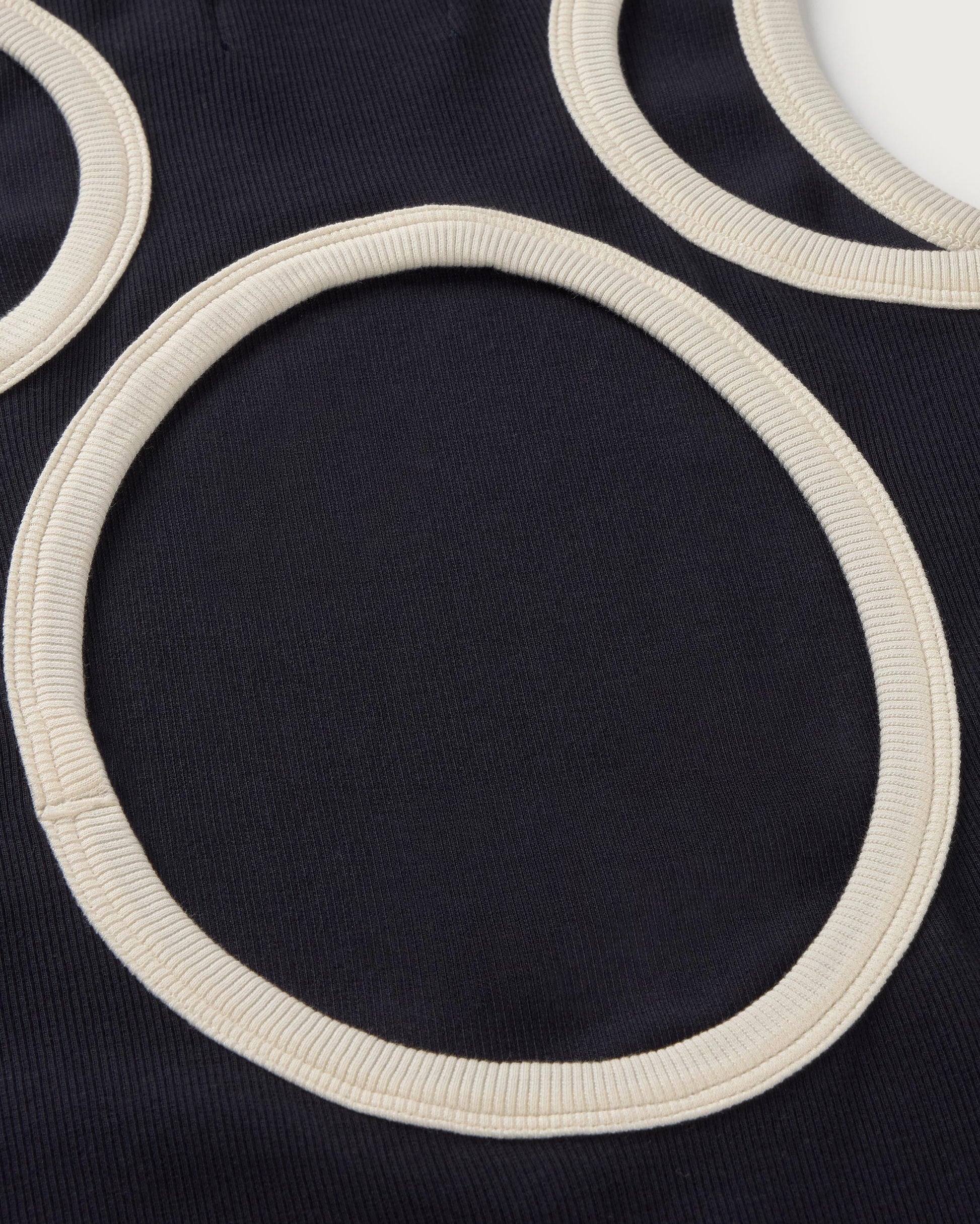 Vestido slim navy abertura espalda Doechi sostenible silueta - 2