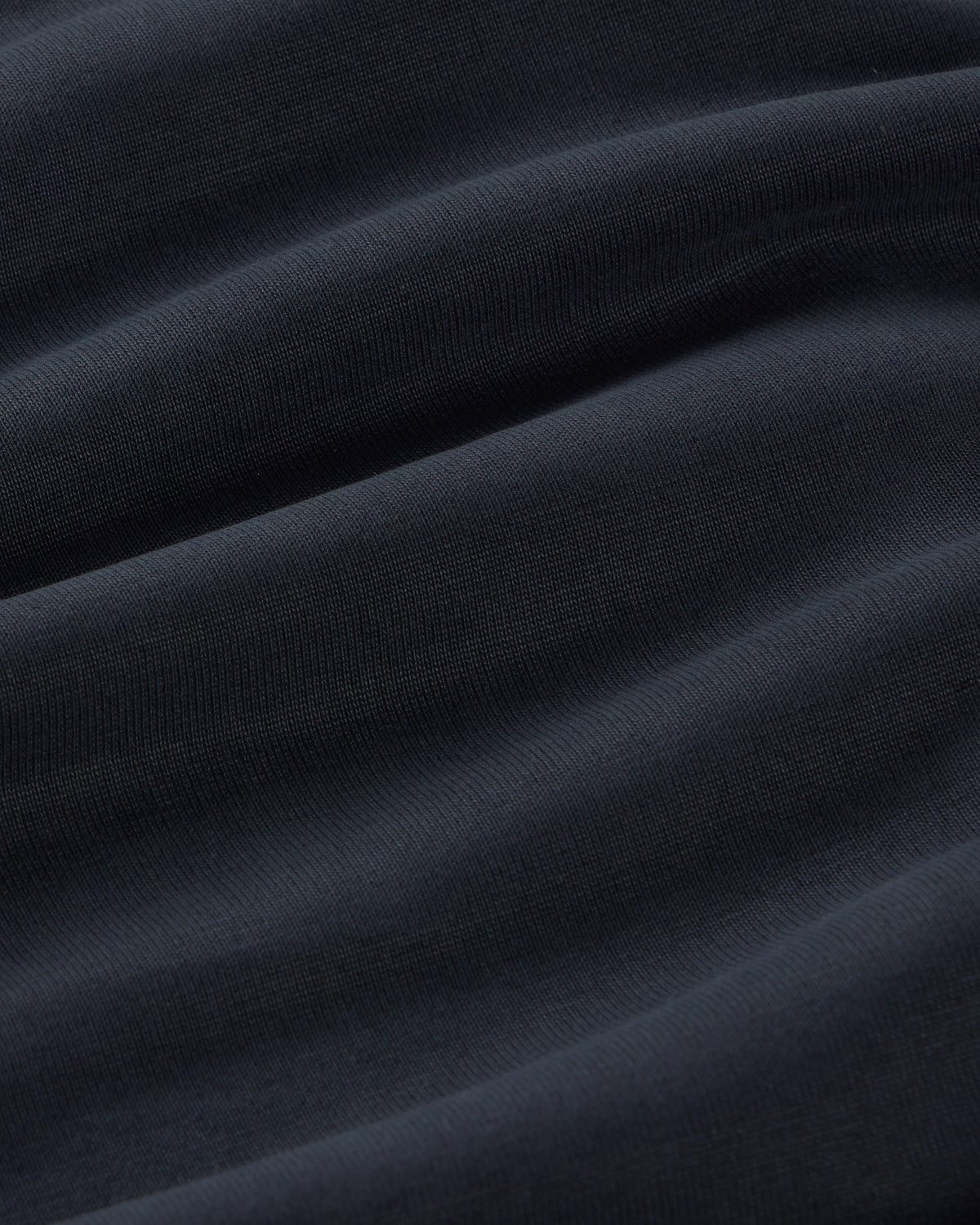 Vestido largo slim negro Adu sostenible silueta - 2