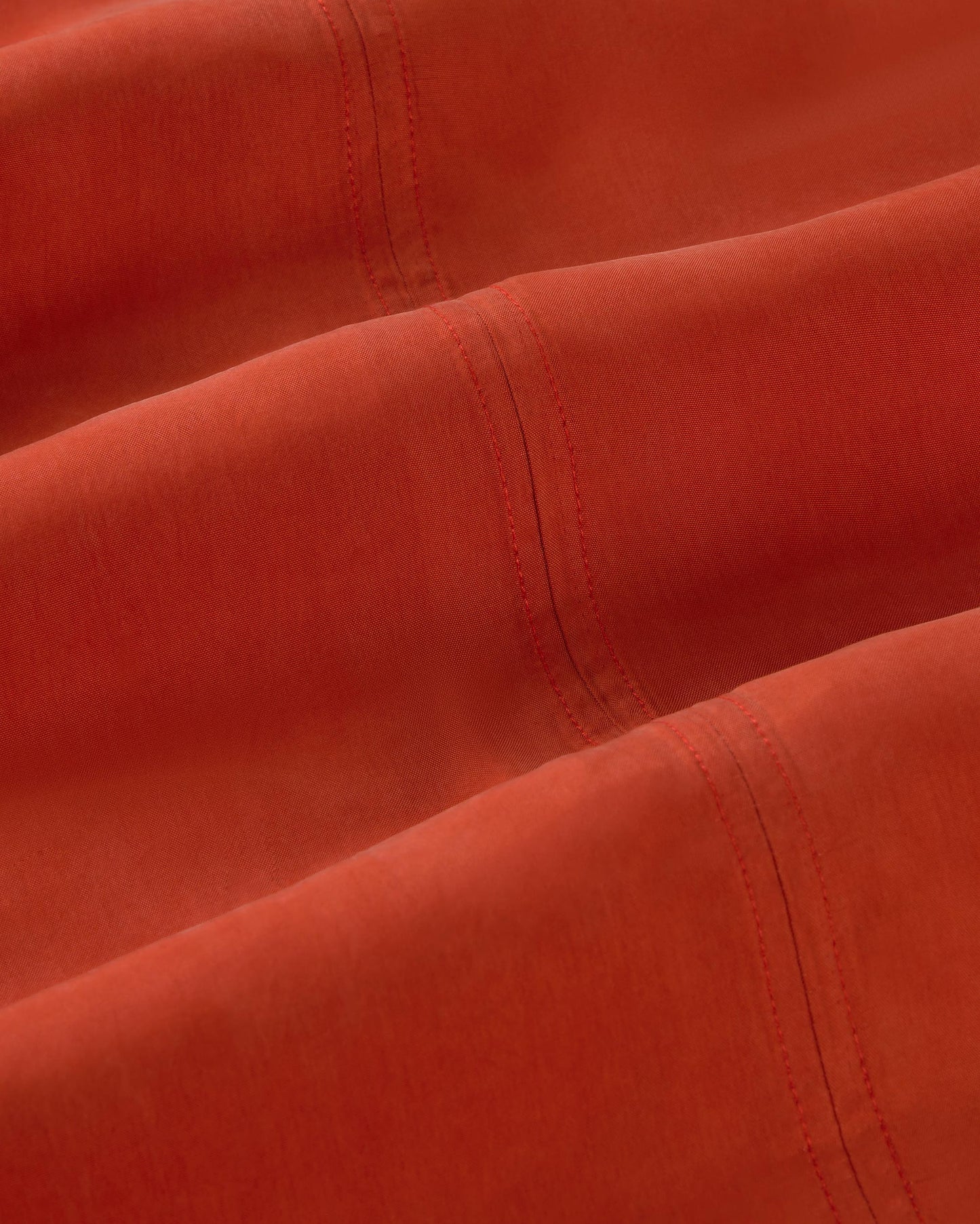 Vestido largo rojo cupro Sade sostenible silueta - 2