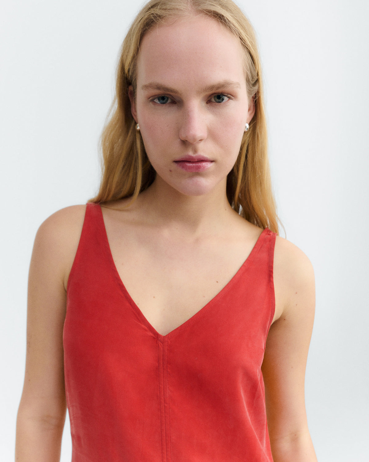 Vestido largo rojo cupro Sade sostenible - 4