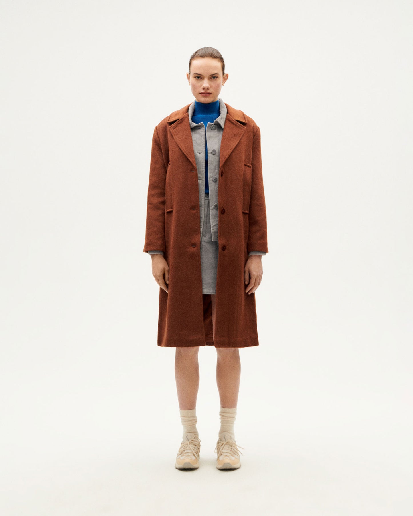 Abrigo marrón lana Rita sostenible-1