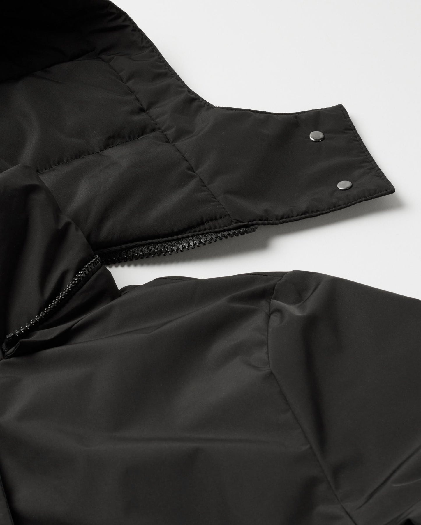 Chaqueta negra Lila sostenible-10