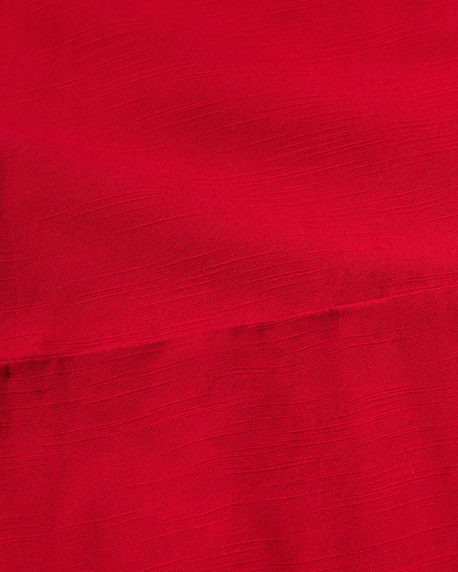 Mono rojo Adriana sostenible - silueta 3