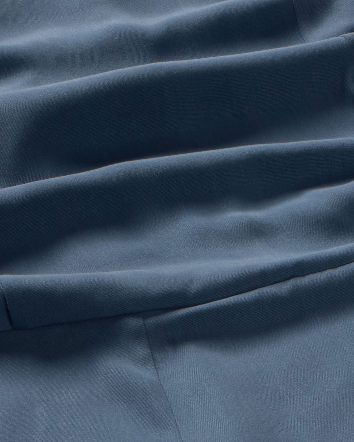 Mono relaxed azul Helga sostenible silueta - 2