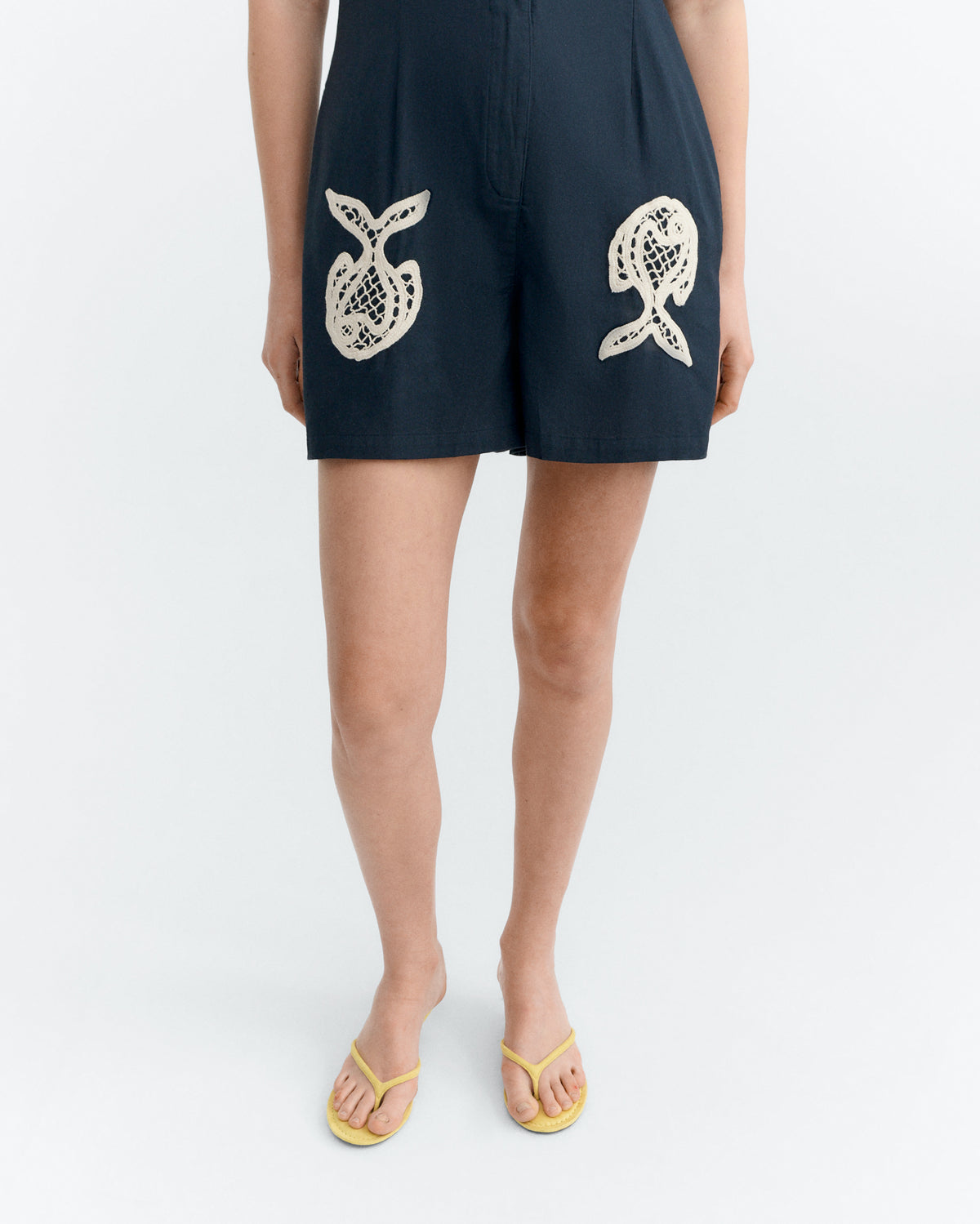 Mono bordado a mano fish Roberta sostenible - 3