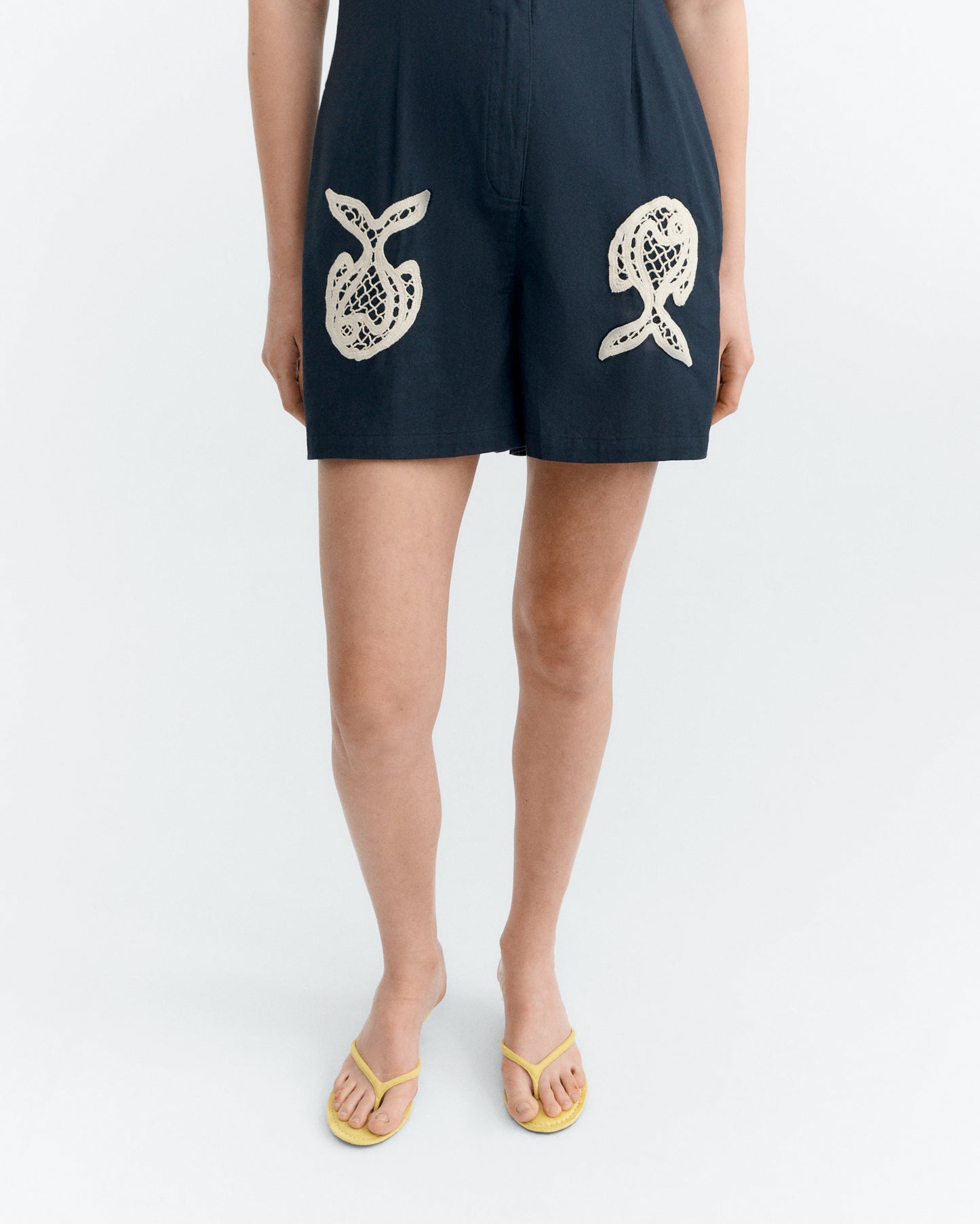 Mono bordado a mano fish Roberta sostenible - 3