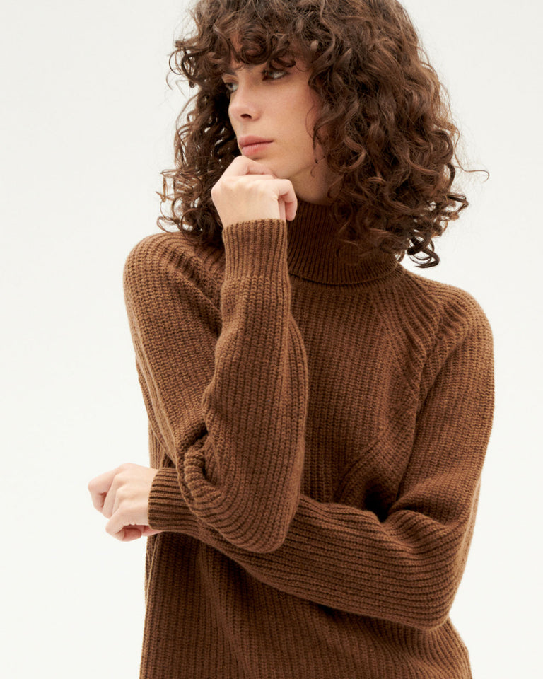 Jersey marrón lana Matilda sostenible-3