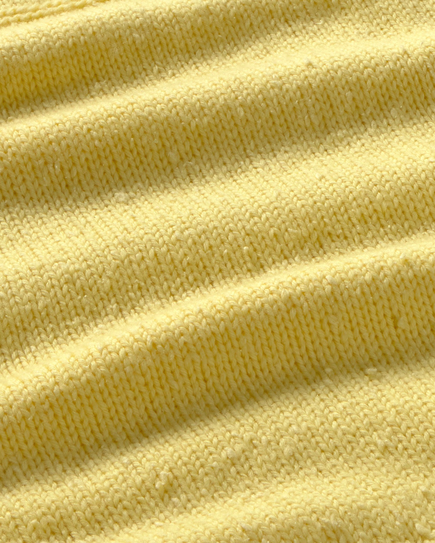 Jersey oversize lana merino amarillo Liza sostenible - silueta 2