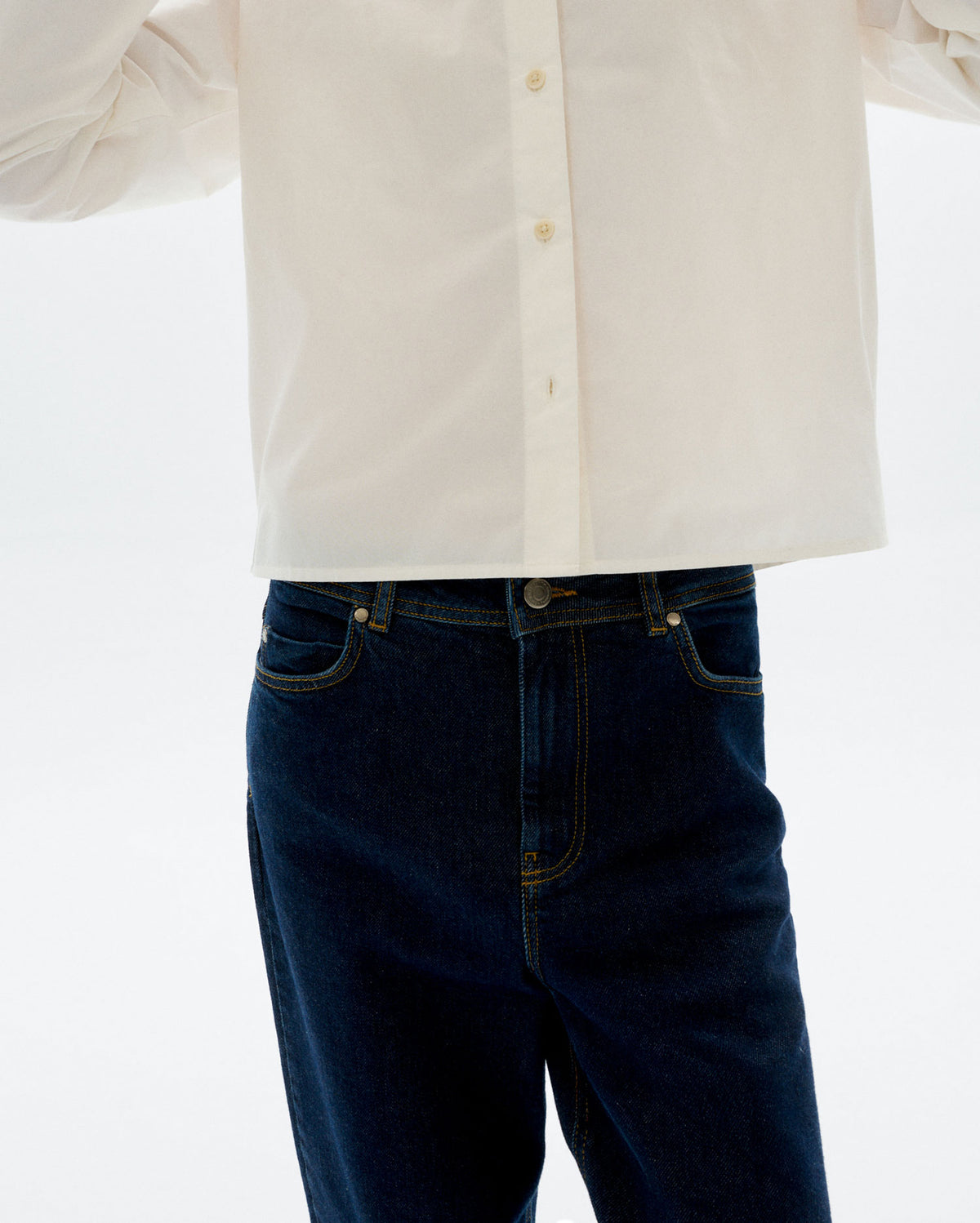 Jeans tiro alto dark navy Theresa sostenible - 3