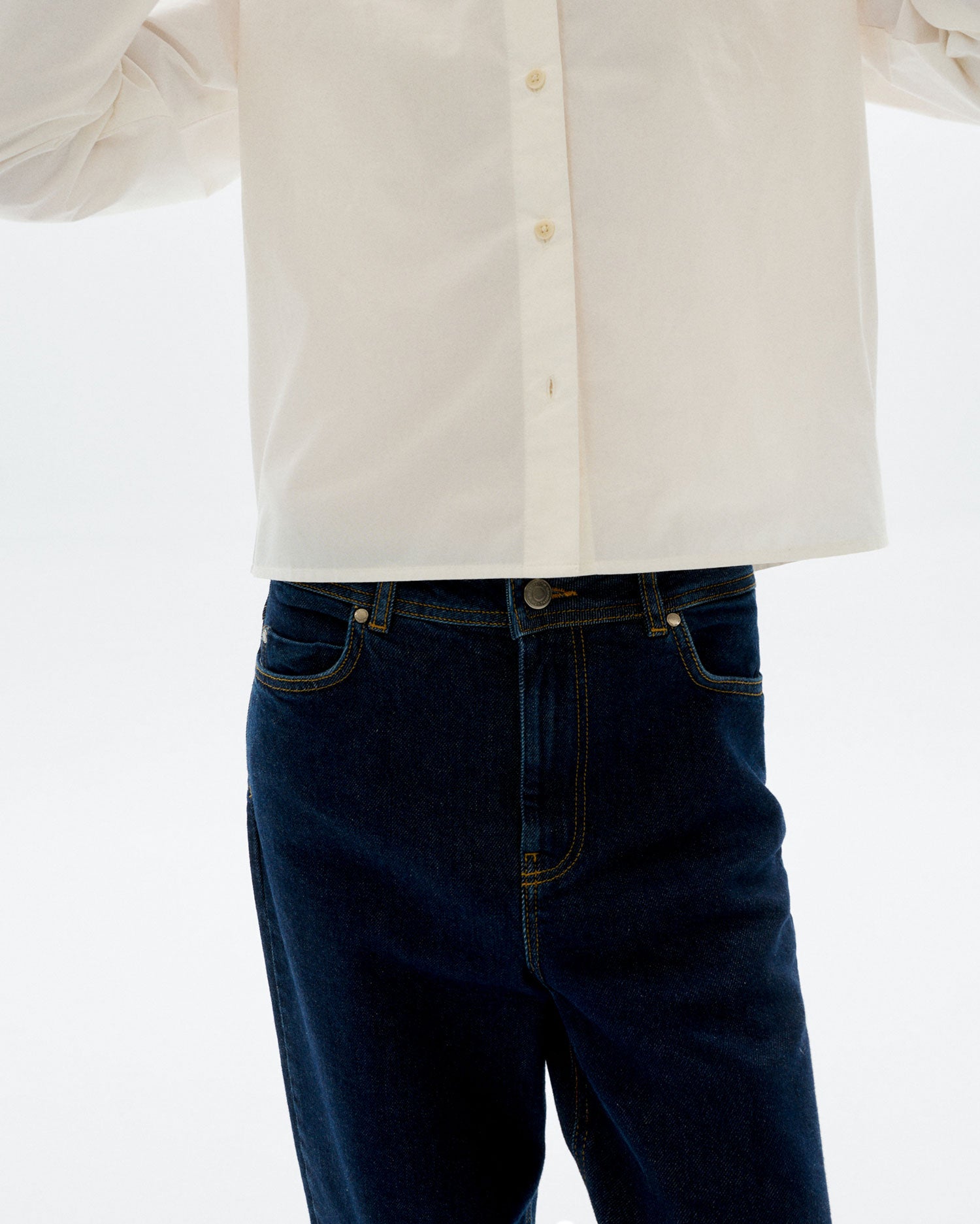 Jeans tiro alto dark navy Theresa sostenible - 3