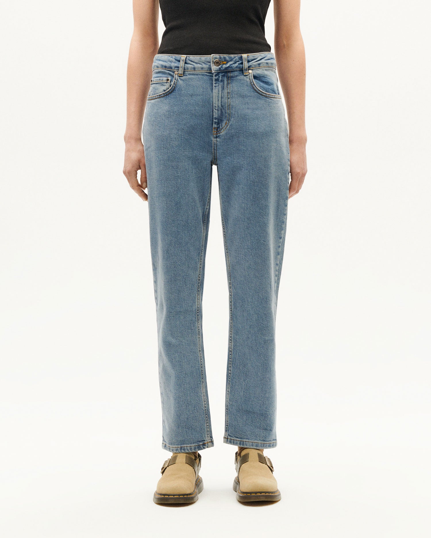 Pantalón light clean denim Nele sostenible-1