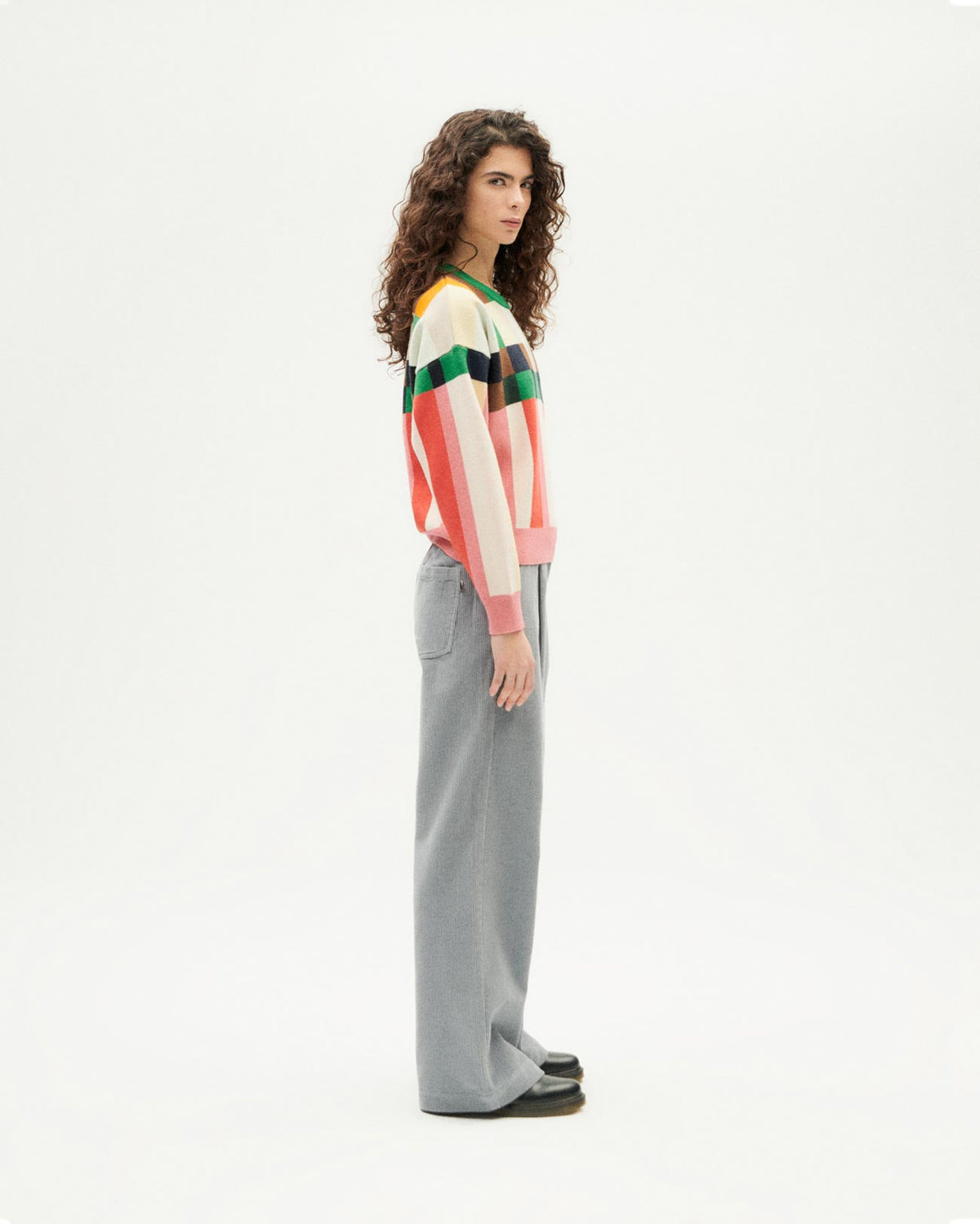 Pantalón gris pana Manolita sostenible-3