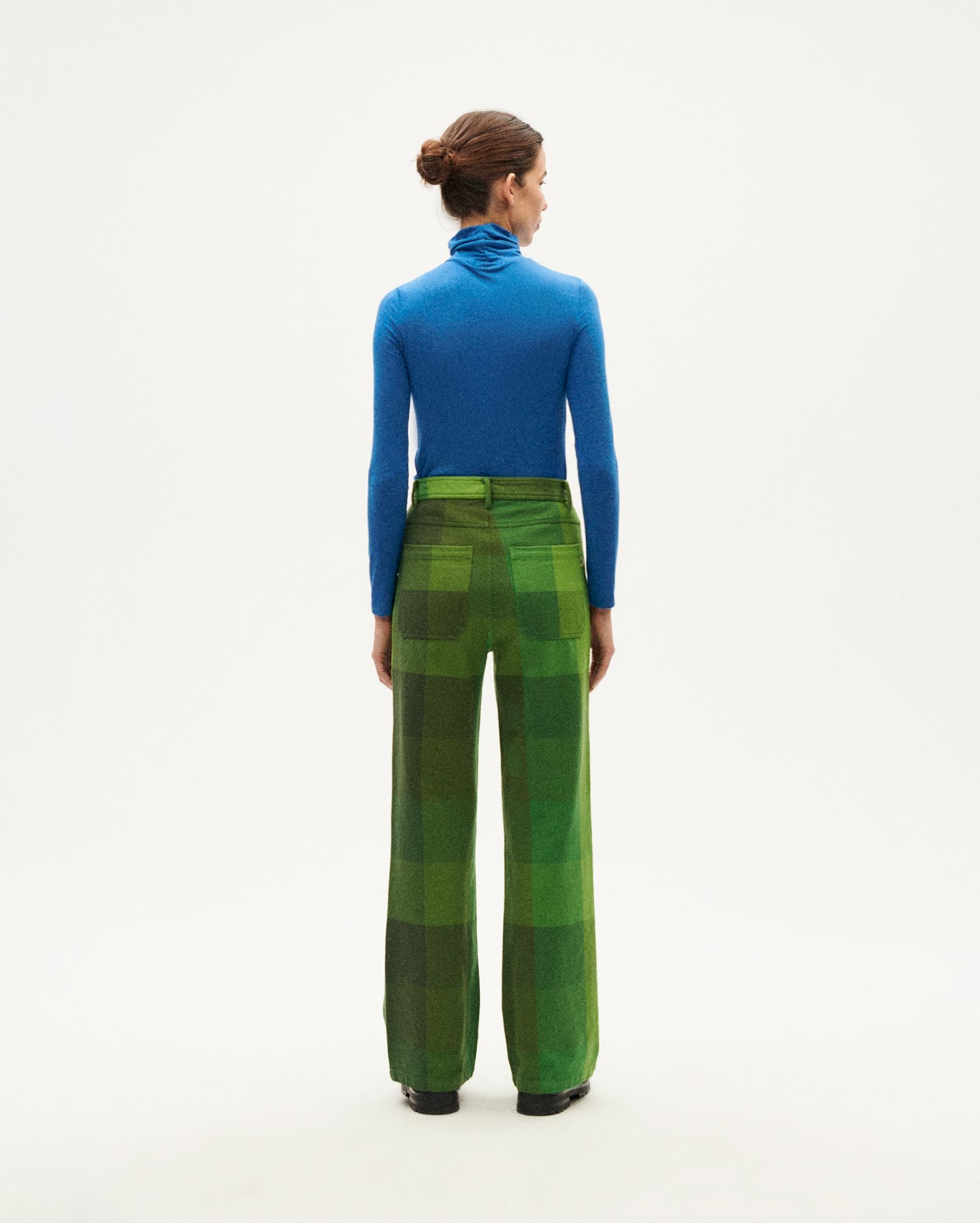 Pantalón verde central blanket Coral sostenible-4