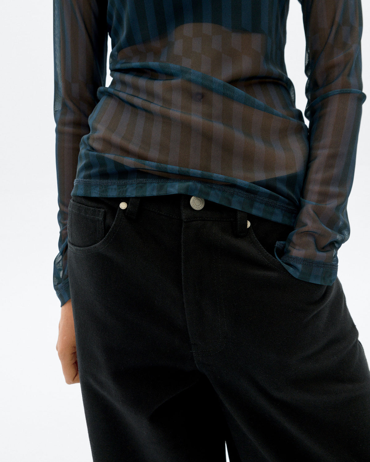 Pantalón wide leg negro Hedda sostenible - 3