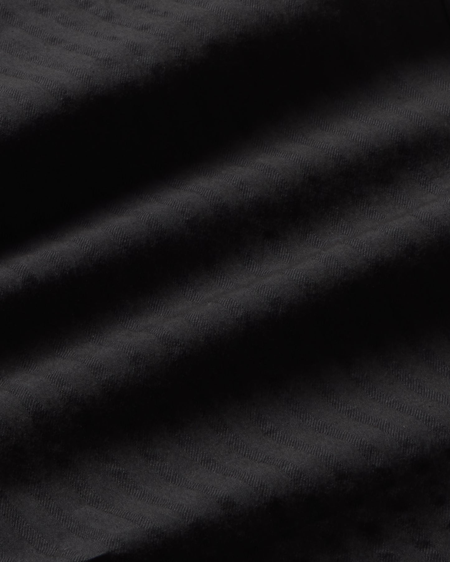 Pantalón negro seersucker Manolita sostenible - silueta 2