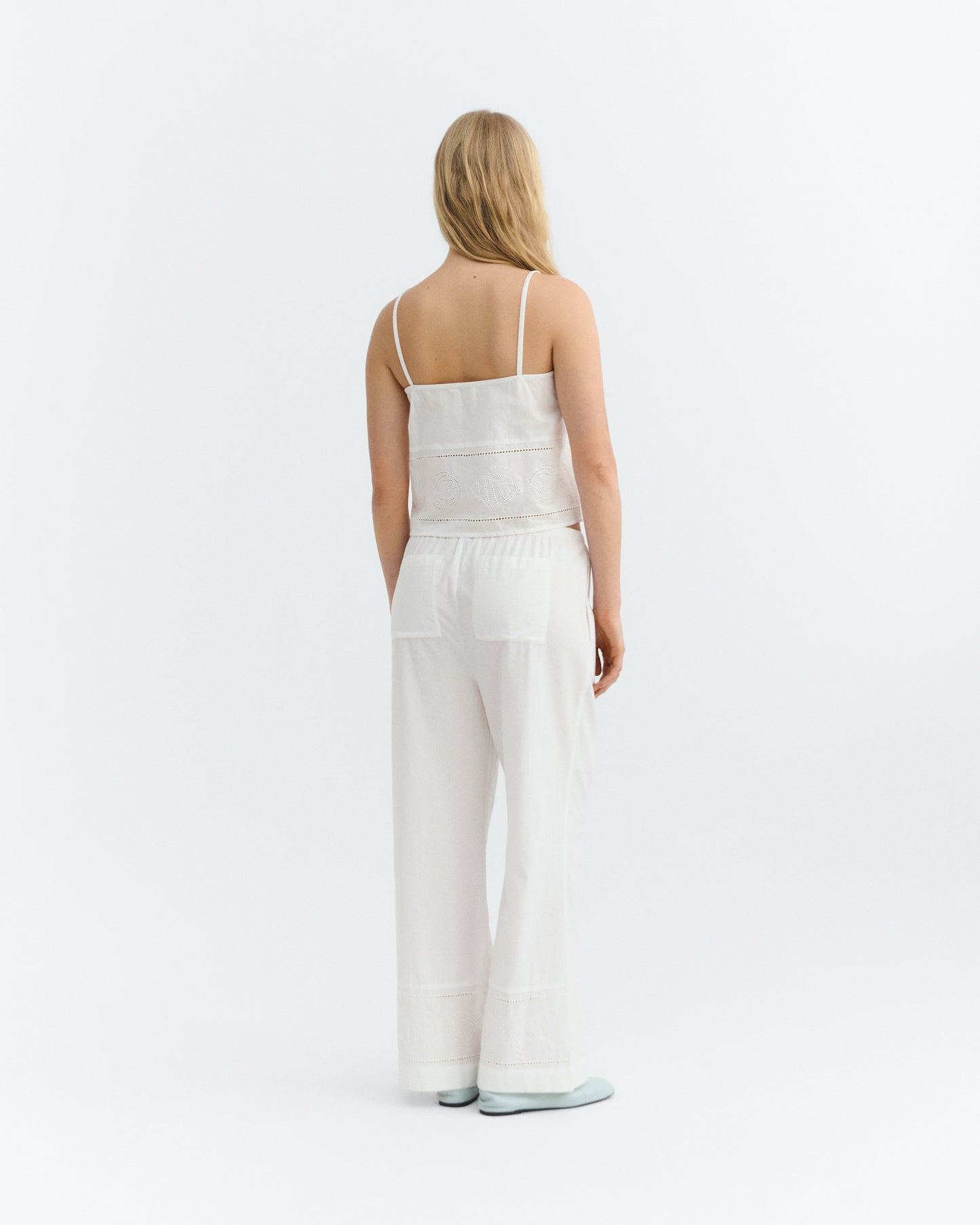 Pantalón relaxed bordado blanco Brigitte sostenible - 4