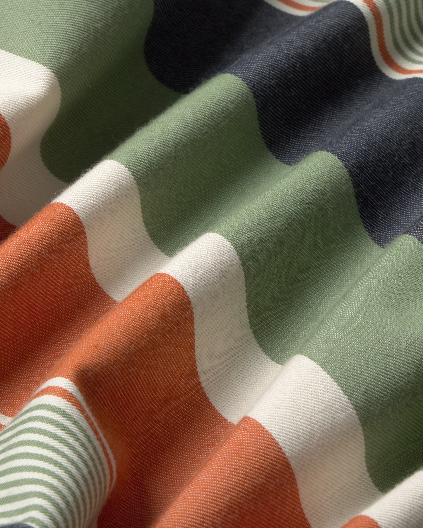 Pantalón recto estampado rayas multicolor Serena sostenible silueta - 4