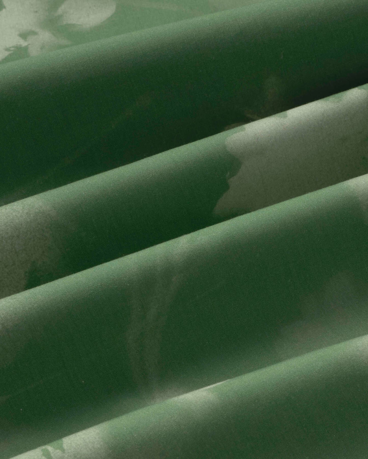 Falda midi verde tipia Kora sostenible silueta - 2