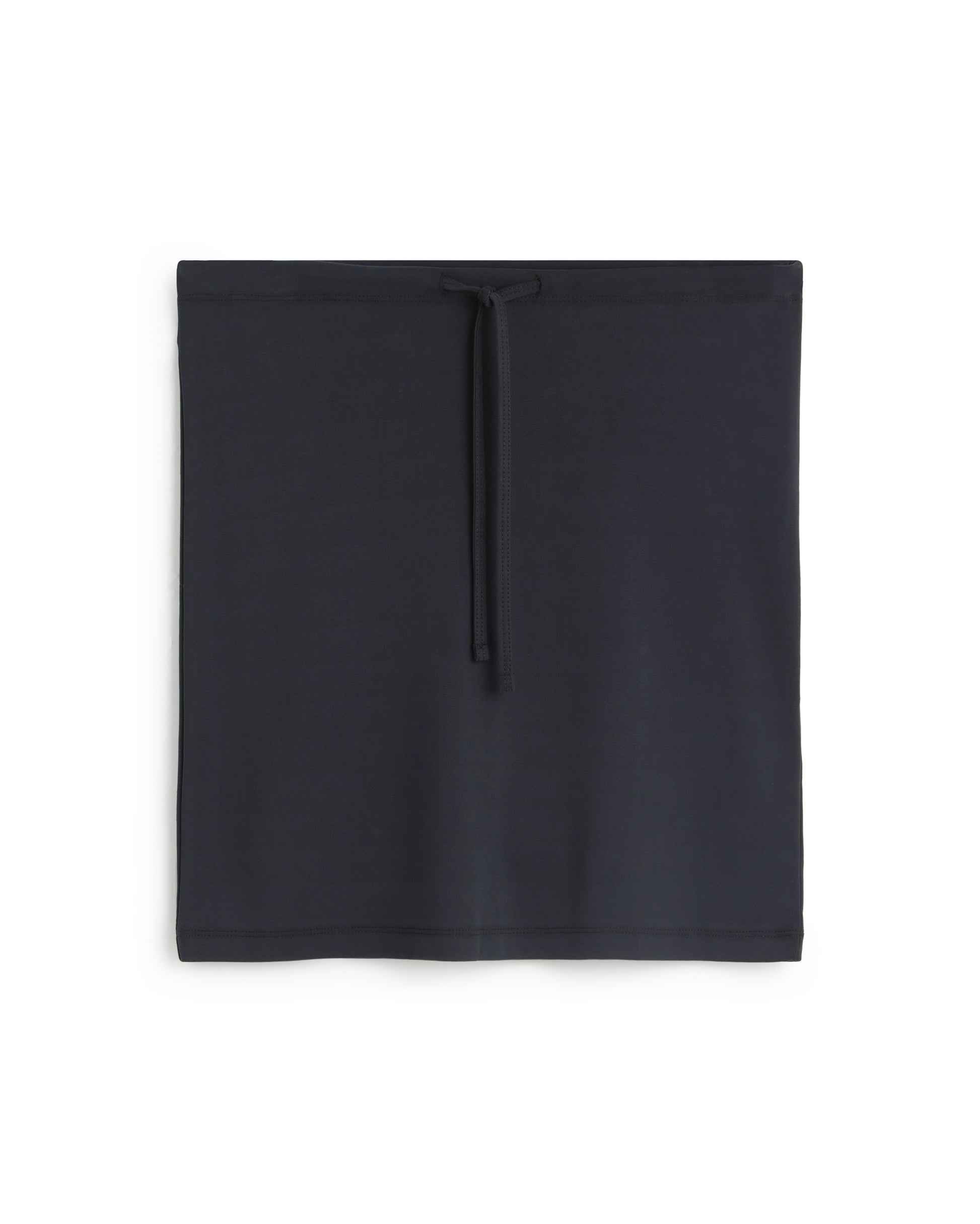 Falda corta negra Clarion sostenible silueta - 1