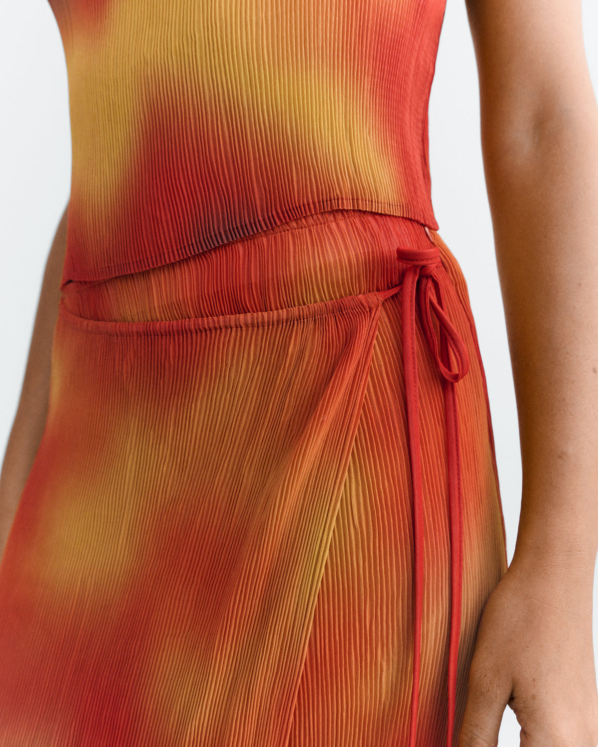 Falda larga plisada roja flowers Pauline sostenible - 3