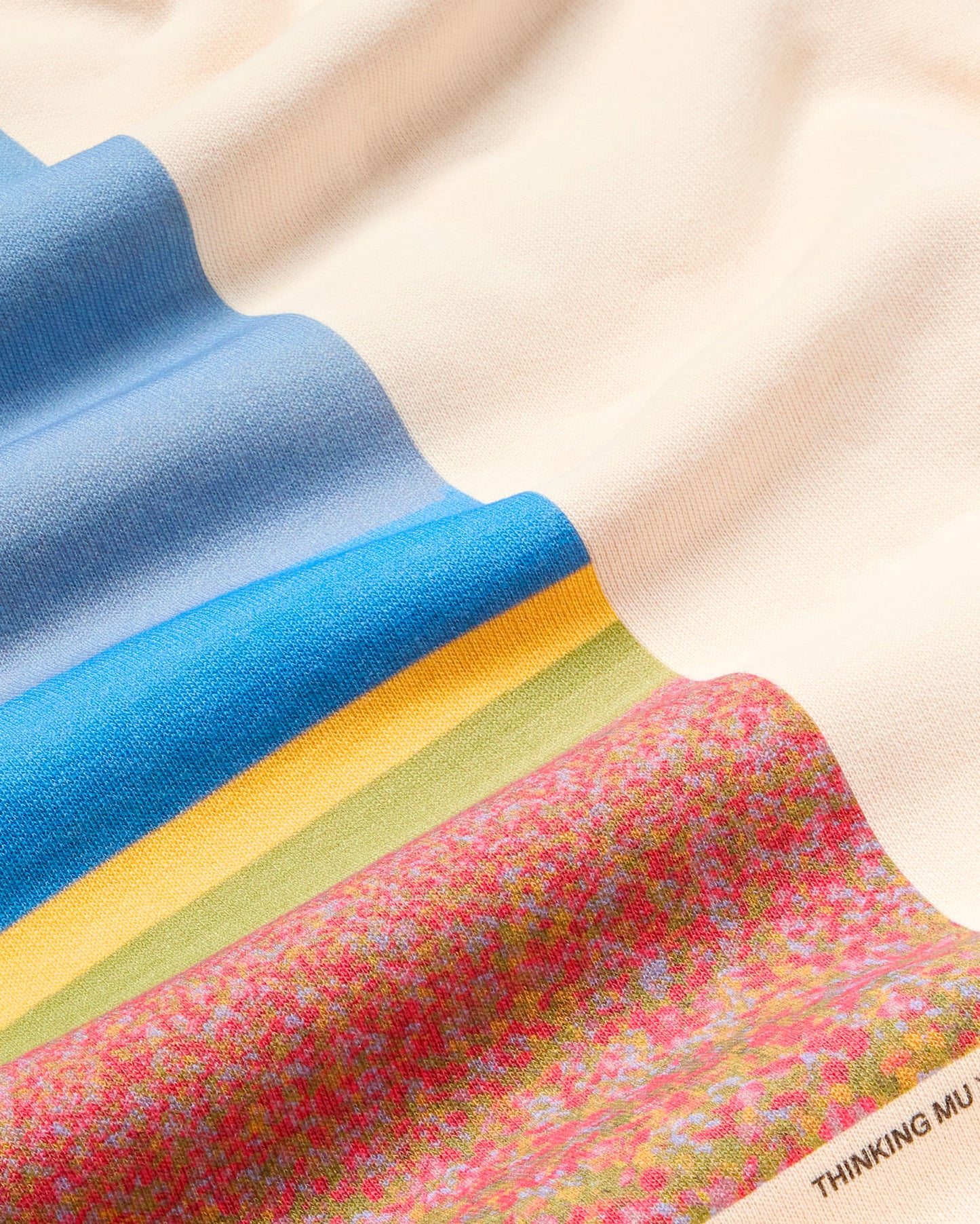 Sudadera blanca mama Jimena sostenible - silueta 2