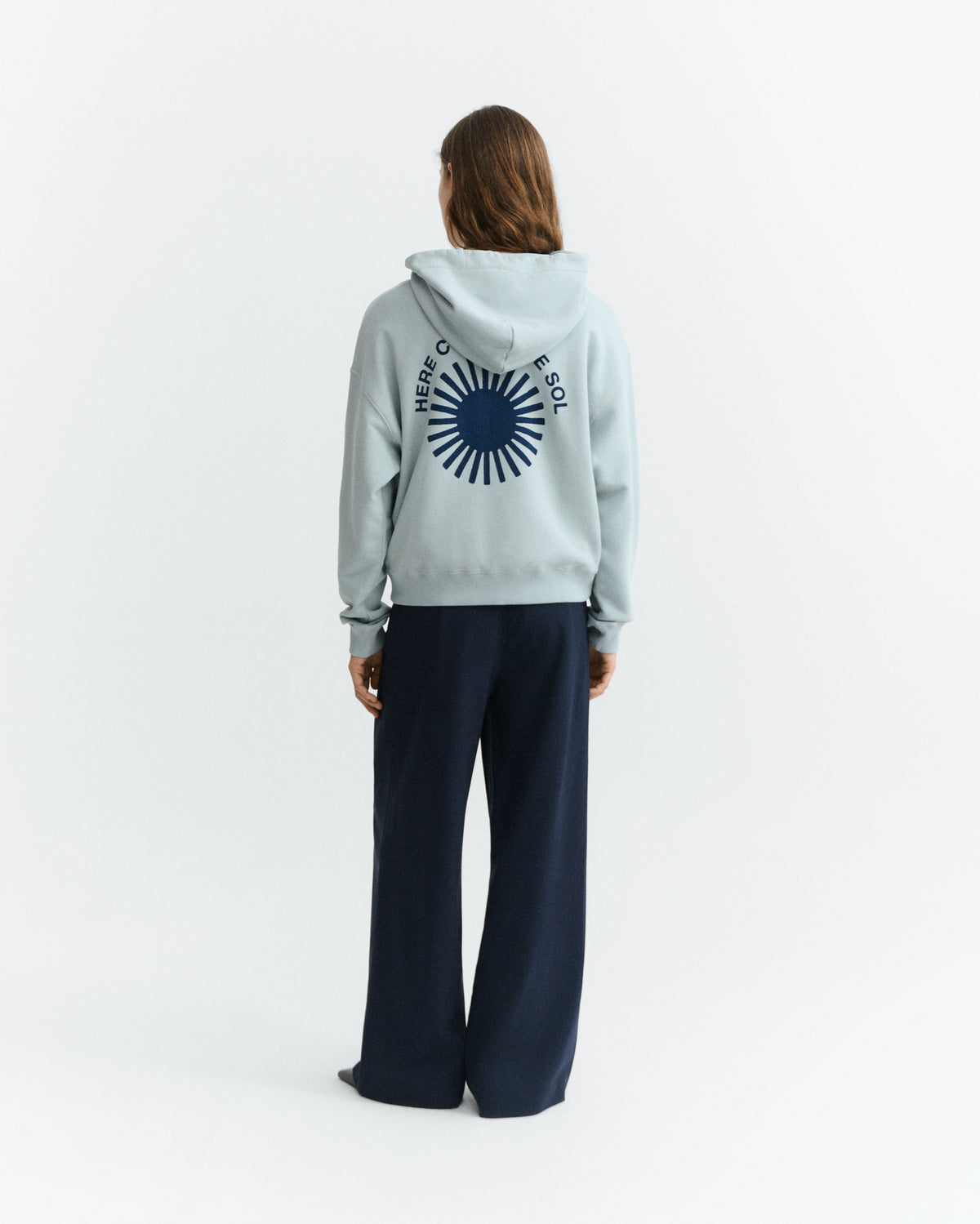 Hoodie azul sol azul oscuro espalda Valeria sostenible - 5
